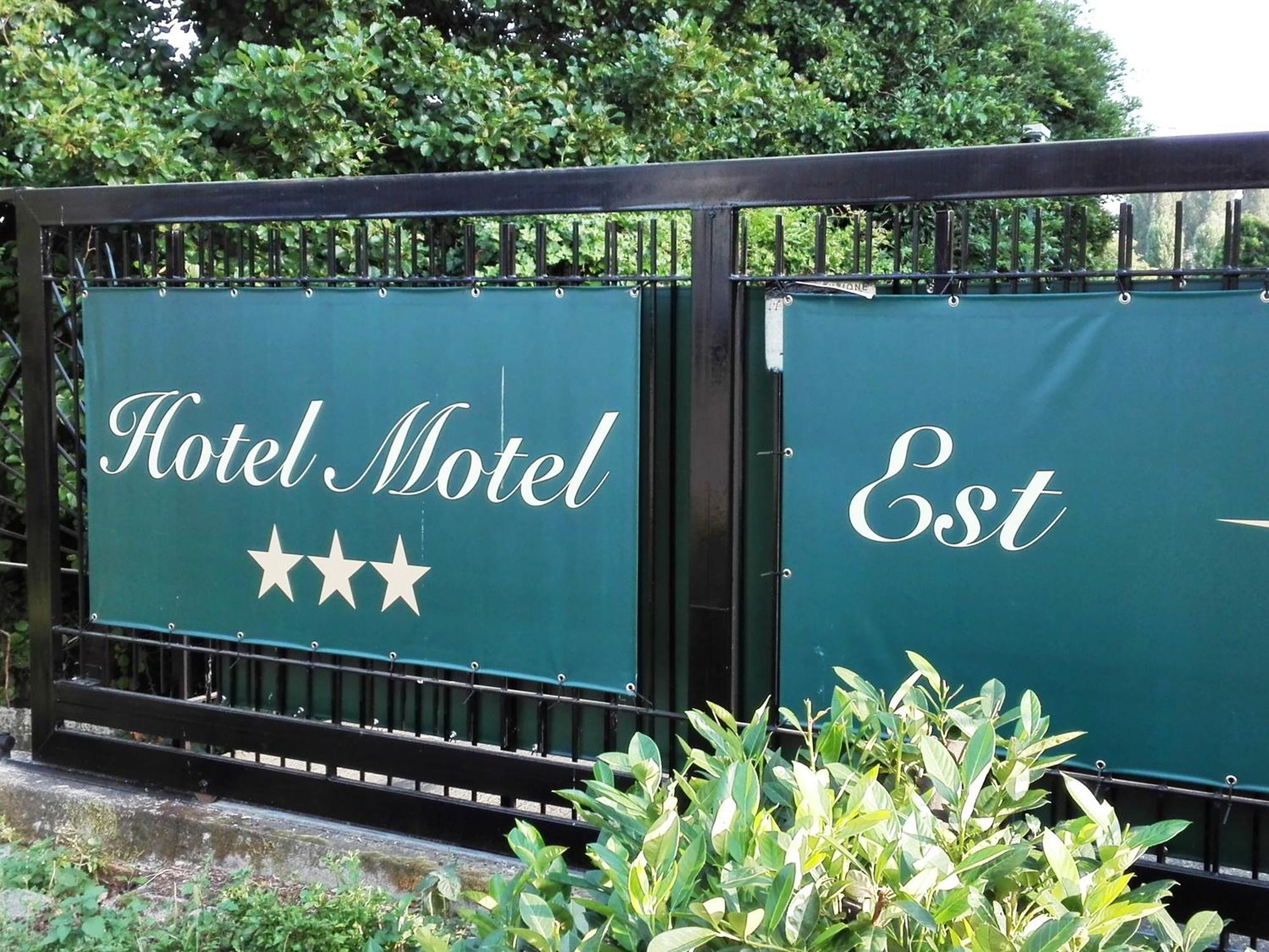 פסקיארה בורומאו Hotel Motel Est מראה חיצוני תמונה